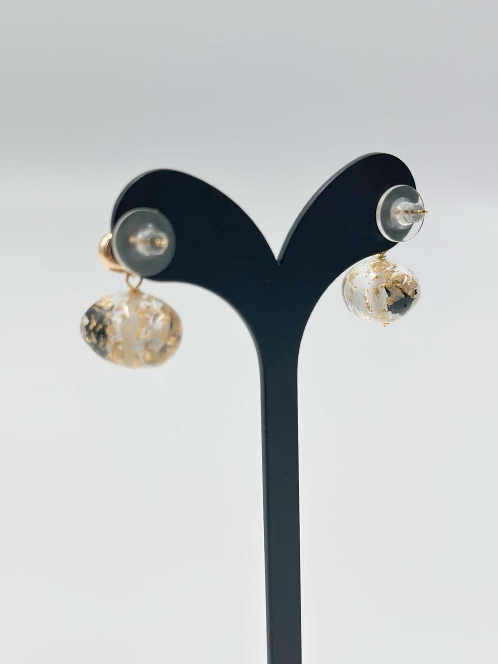 Gold-Tone Resin Drop Earrings with Black & Gold Flakes