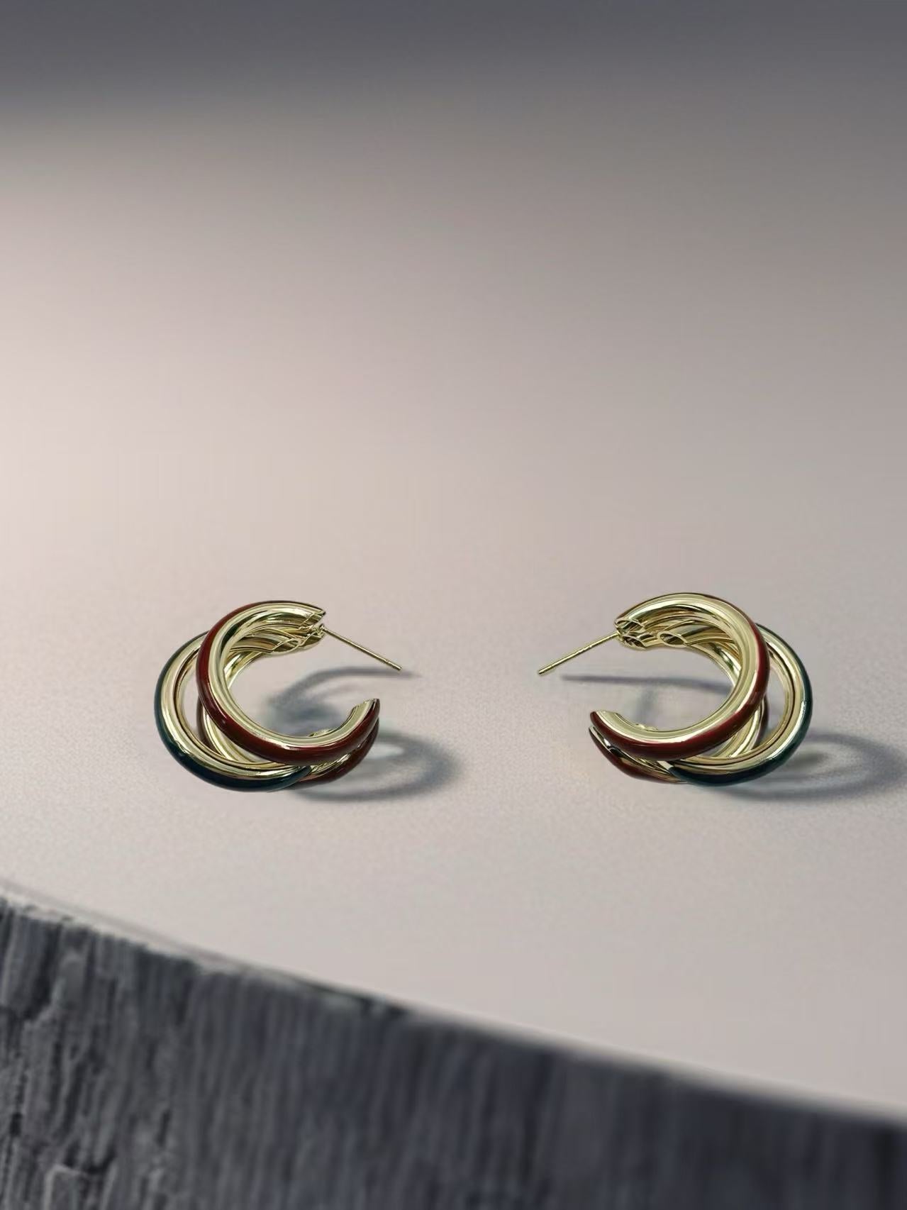 Triple-Tone Interlocking Hoop Earrings