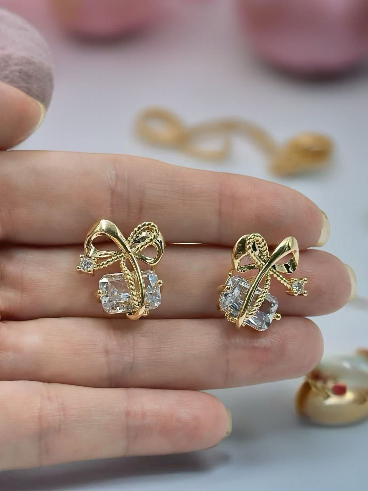 Gold Bow Knot Earrings