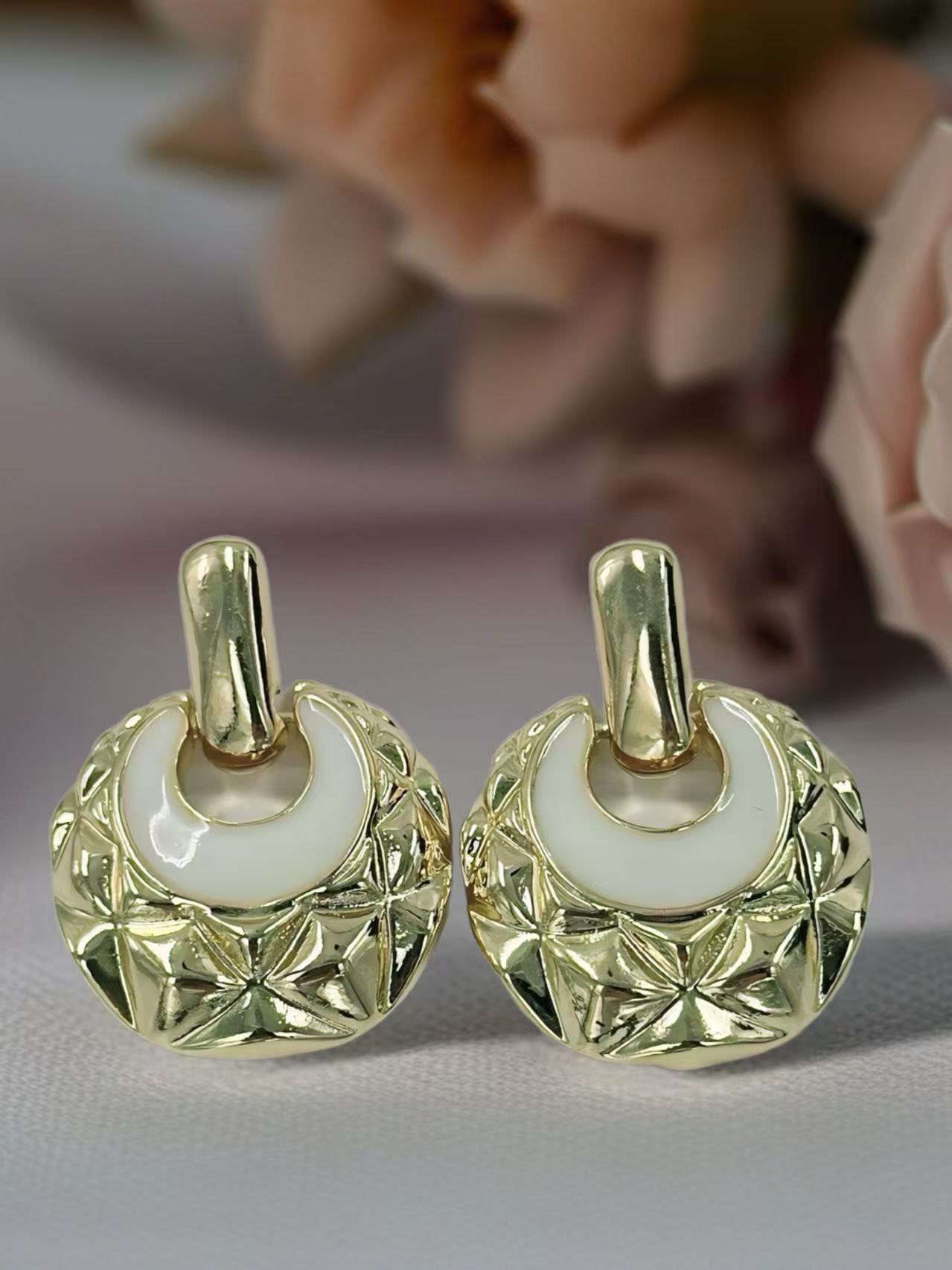 Geometric Textured Drop Earrings with Enamel Inlay – Luxe Retro Series