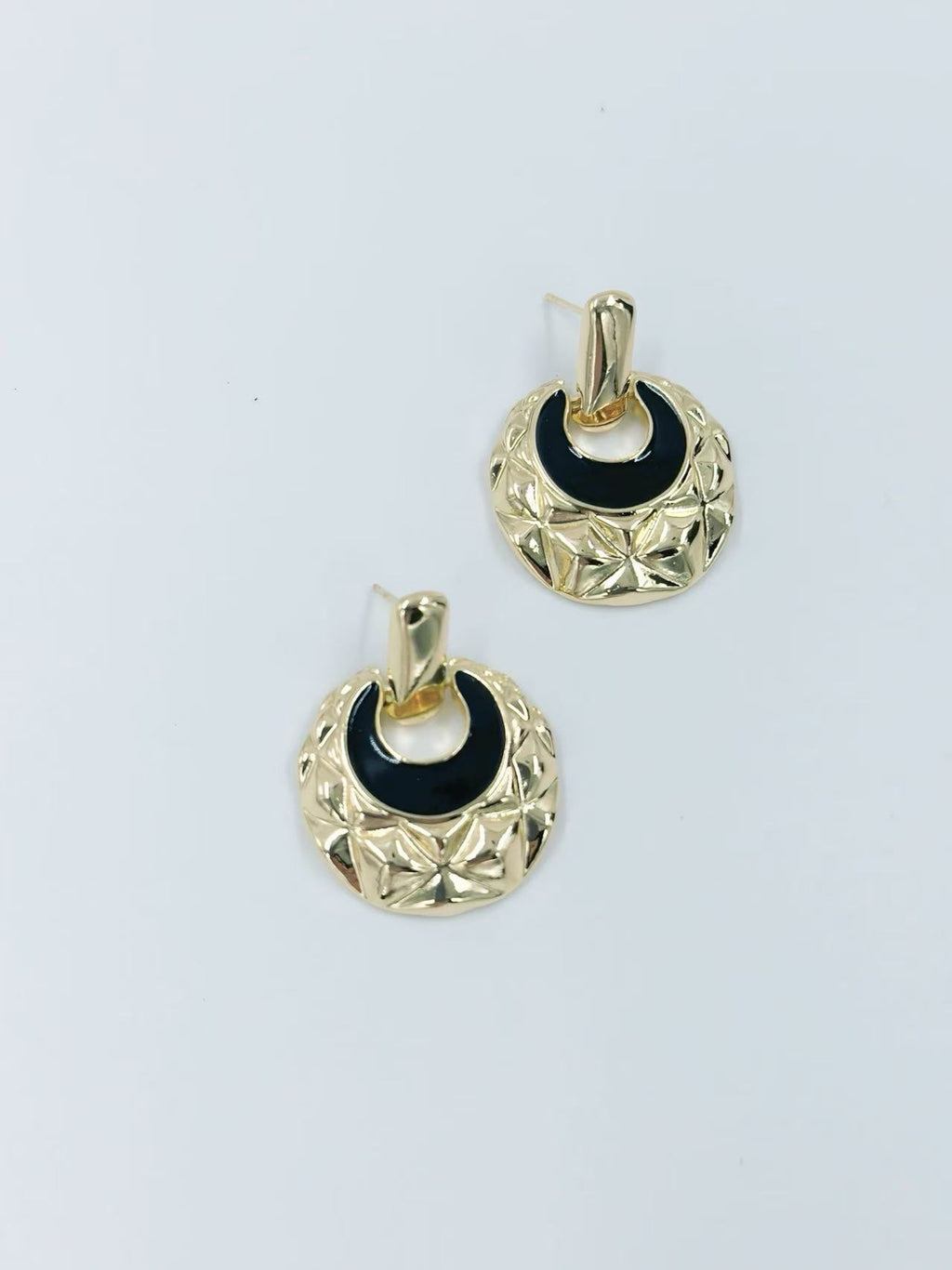 Geometric Textured Drop Earrings with Enamel Inlay – Luxe Retro Series