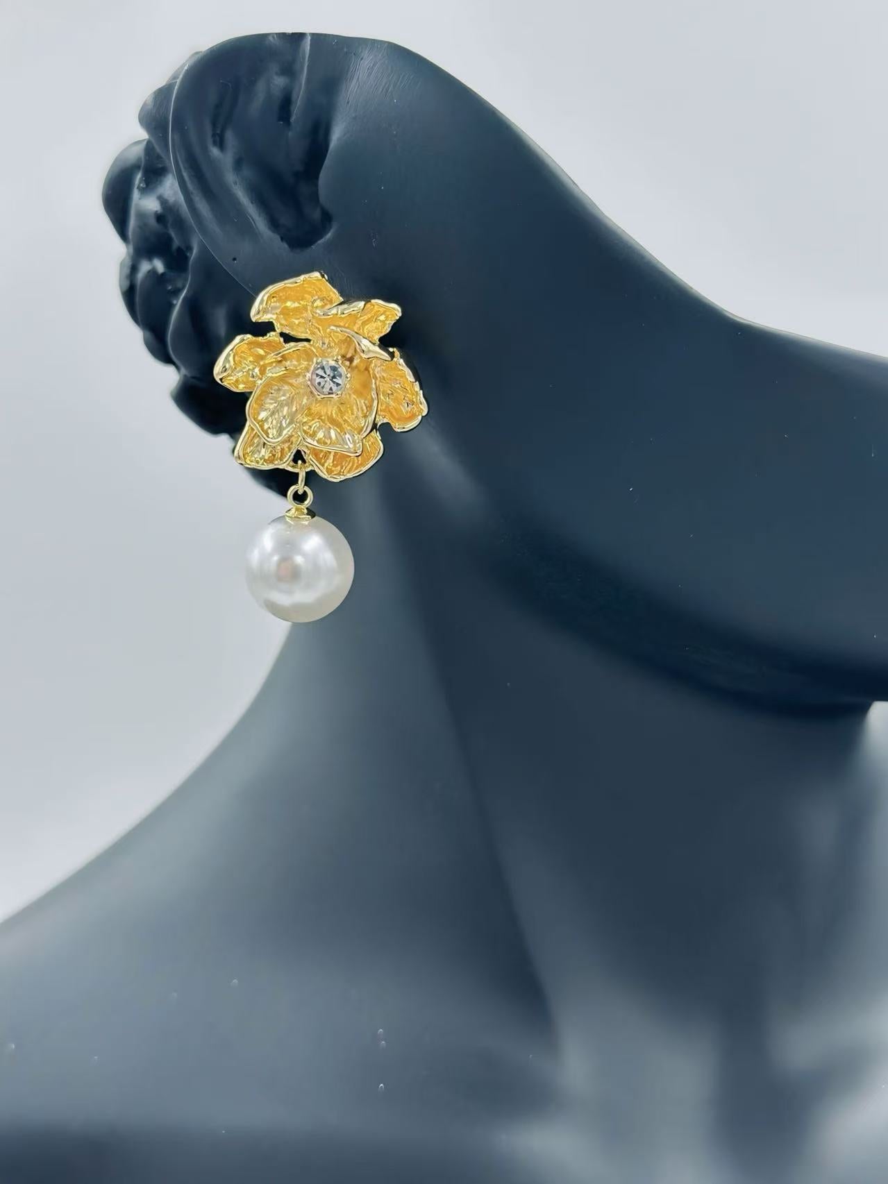 Vintage Floral Drop Earrings