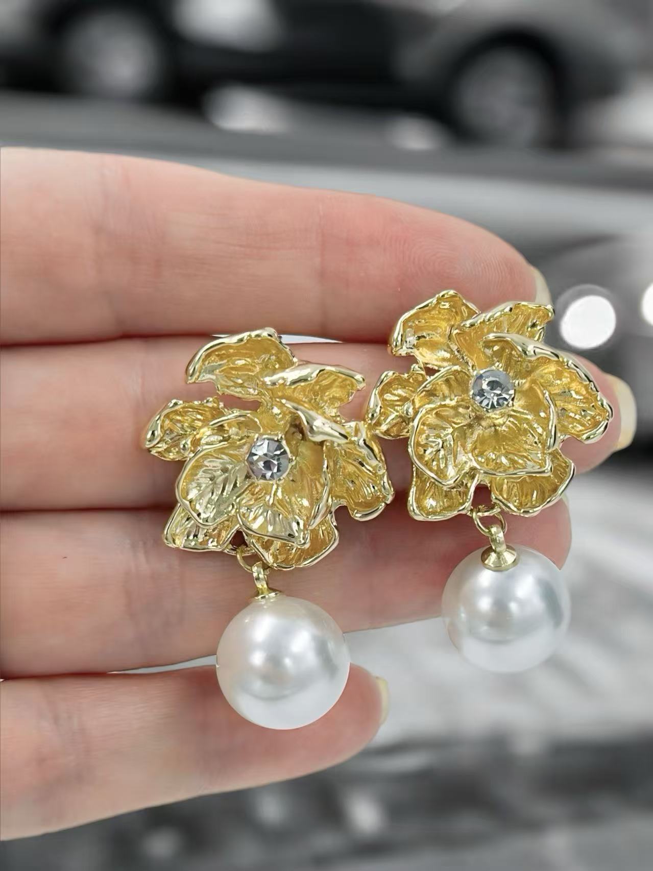 Vintage Floral Drop Earrings