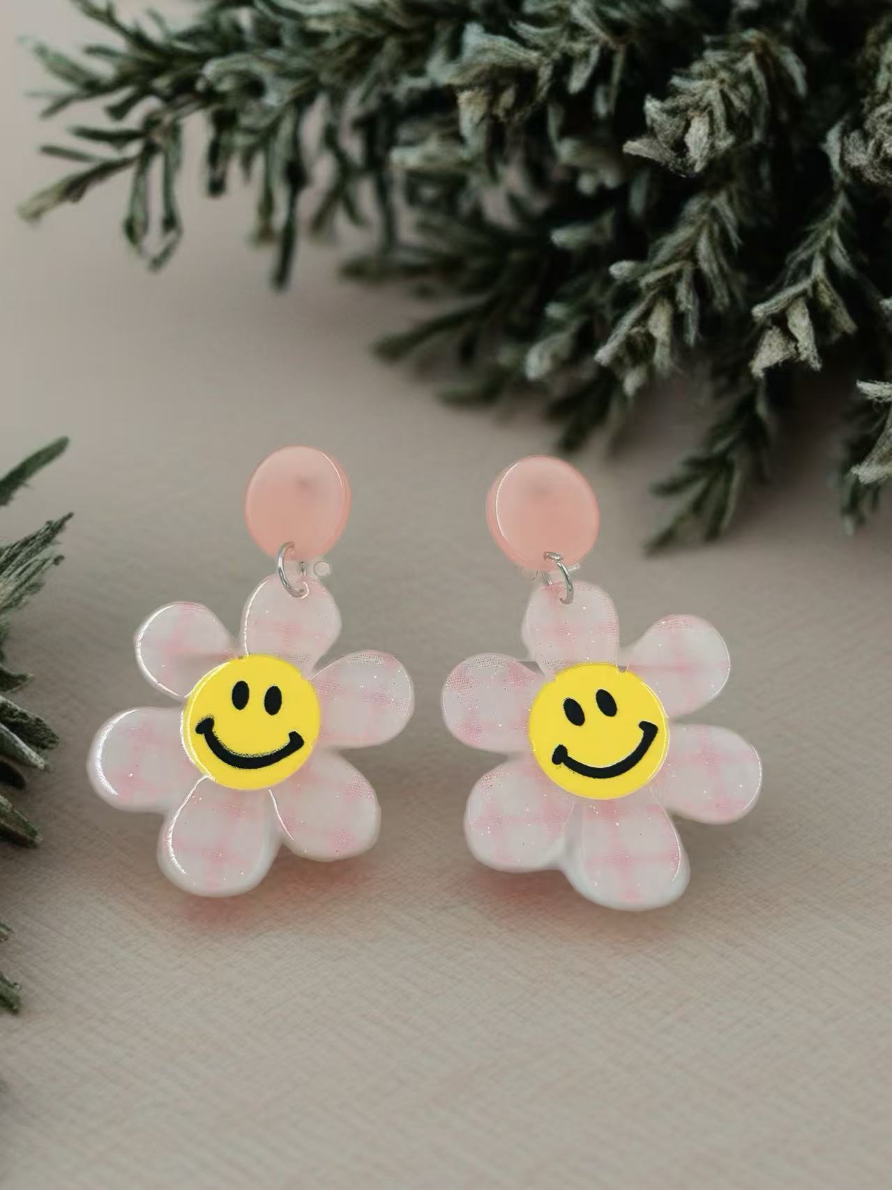 Smiley Face Daisy Stud Earrings