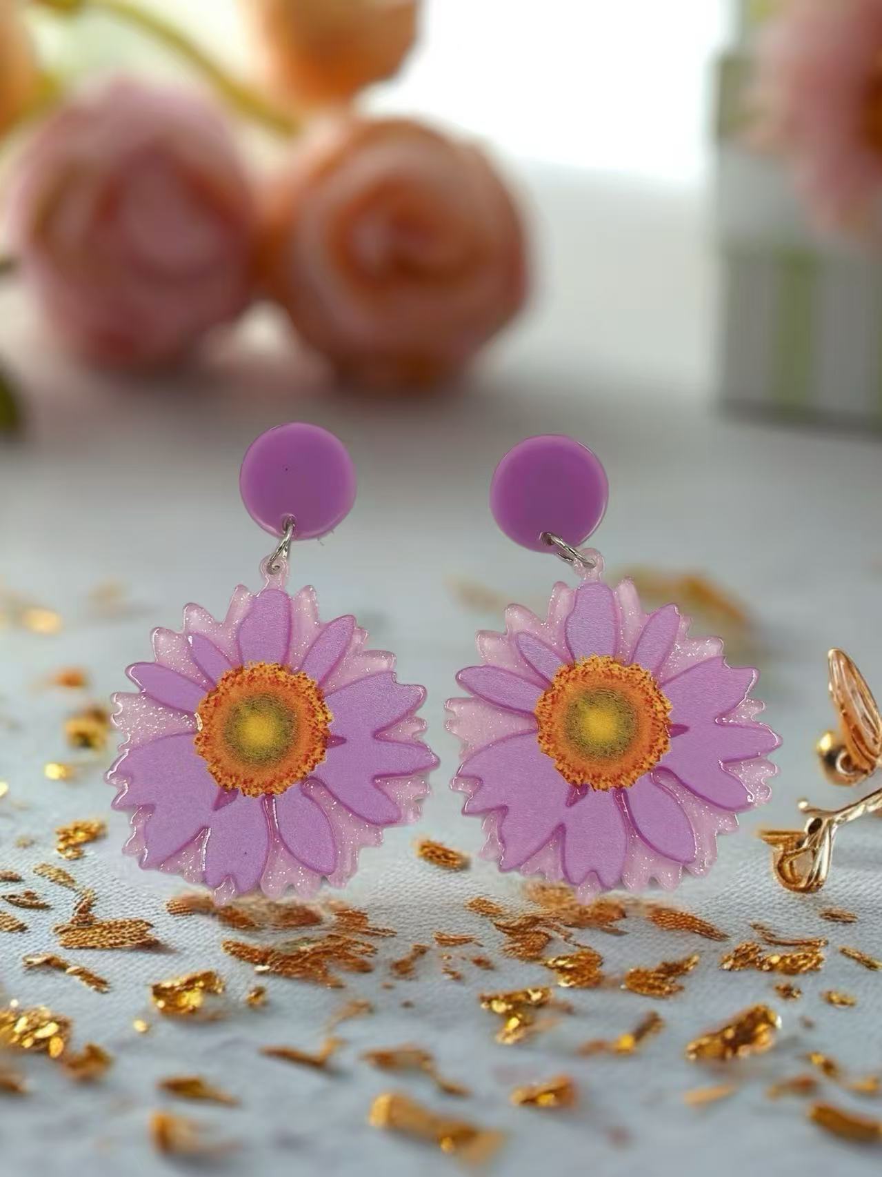 Lavender Bloom Daisy Earrings