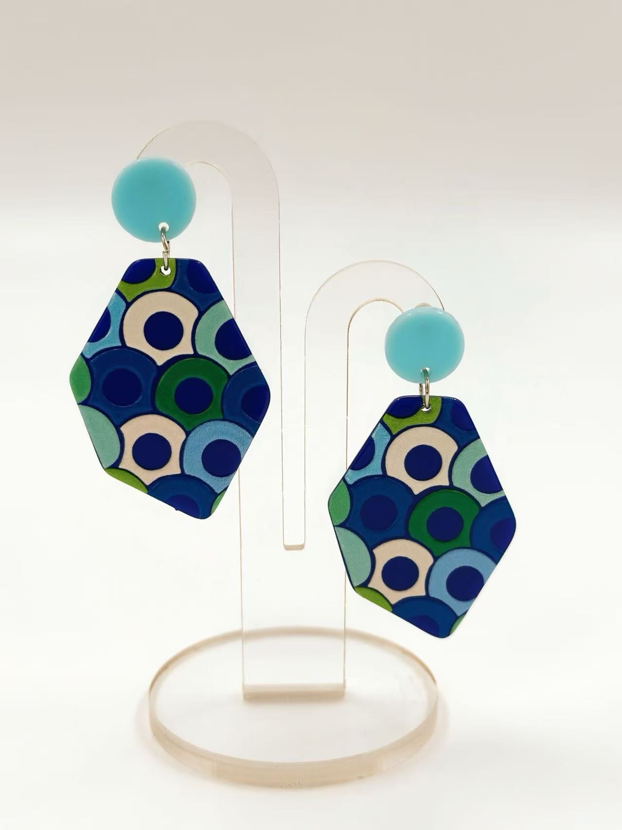 Retro Ripple Geometric Earrings