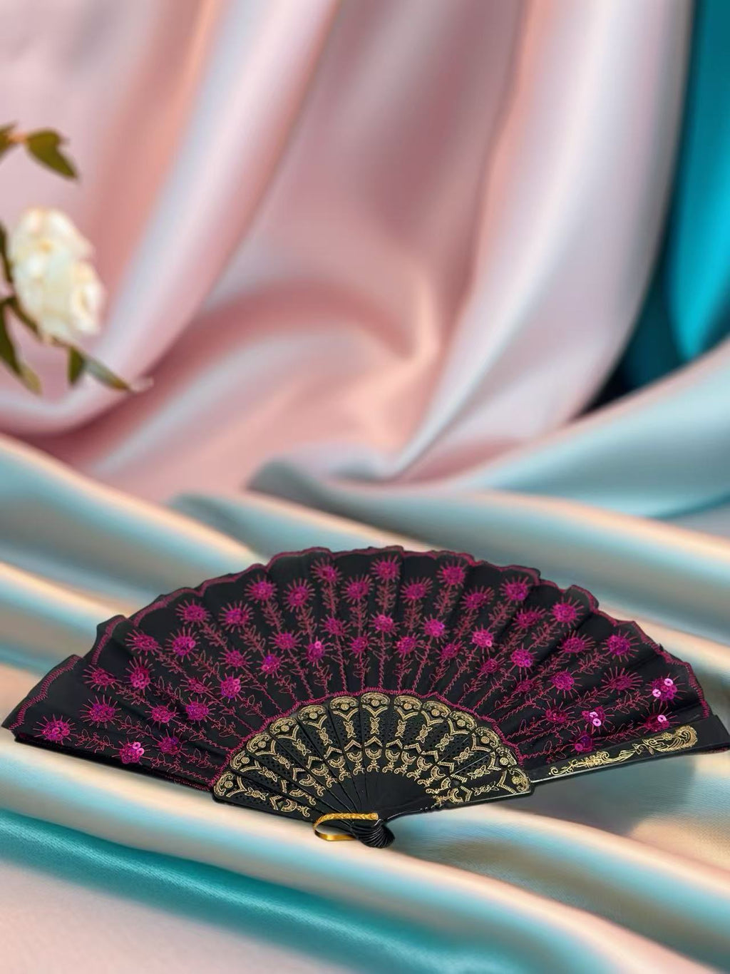 Luxury Lace-Embroidered Hand Fans – Set of 5 with Floral Sequin Detailing