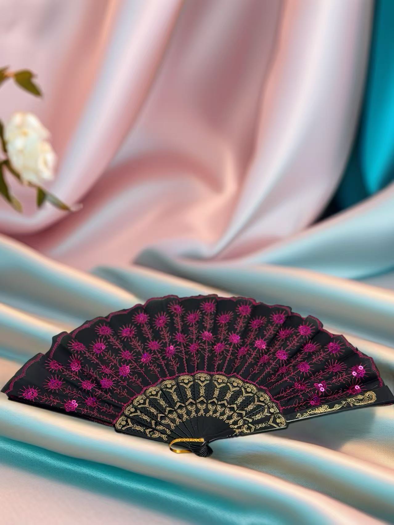 Luxury Lace-Embroidered Hand Fans – Set of 5 with Floral Sequin Detailing
