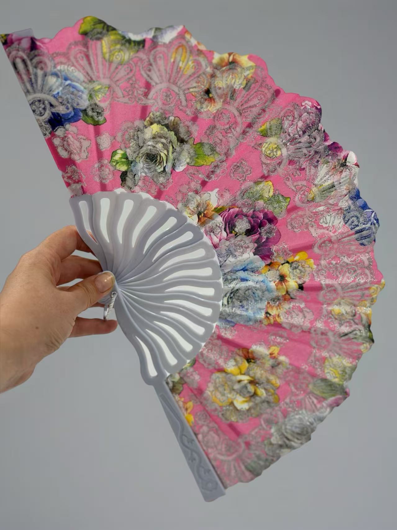 Vintage Floral Lace Hand Fans – Set of 6 with Baroque Embroidery