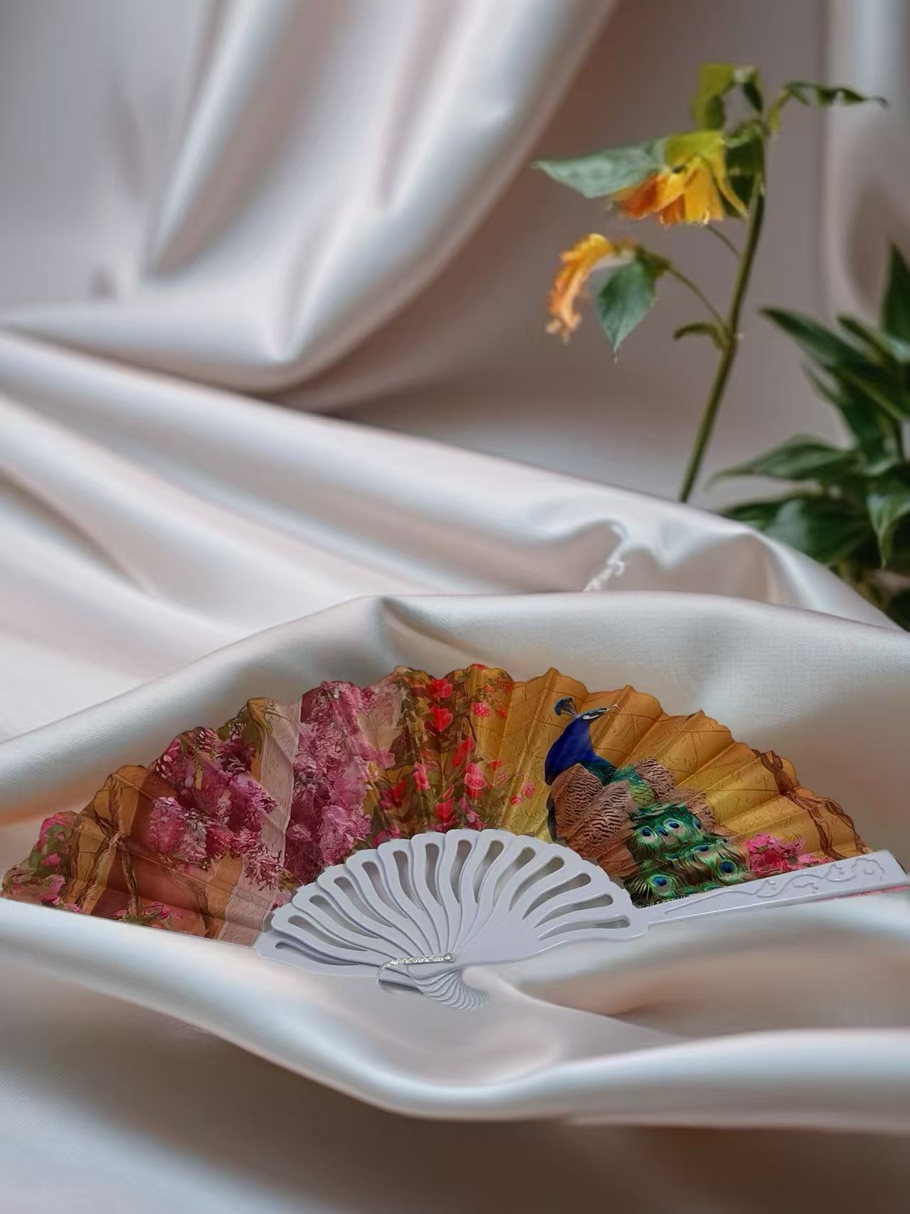 Majestic Birds and Nature-Inspired Hand Fans