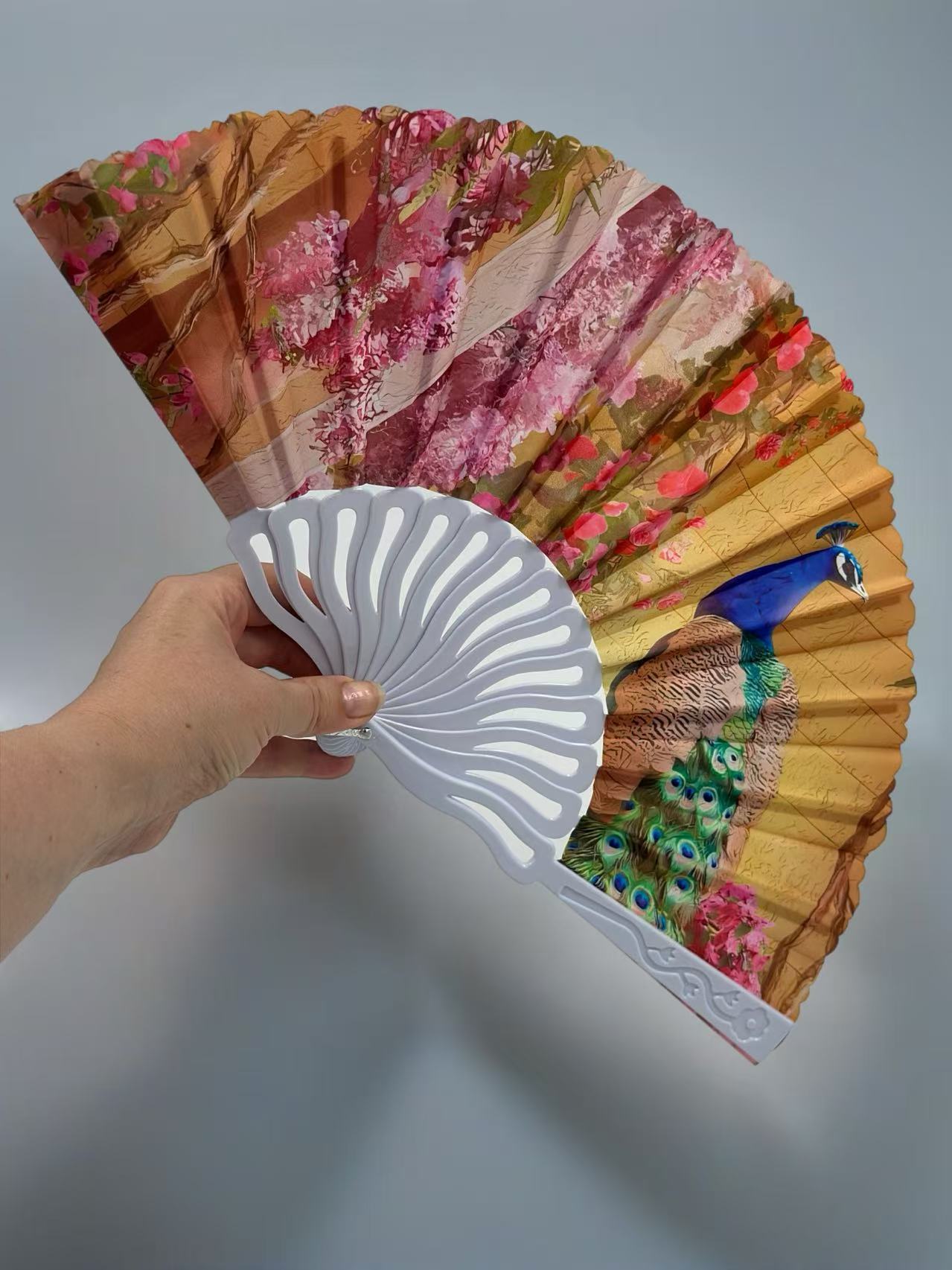 Majestic Birds and Nature-Inspired Hand Fans