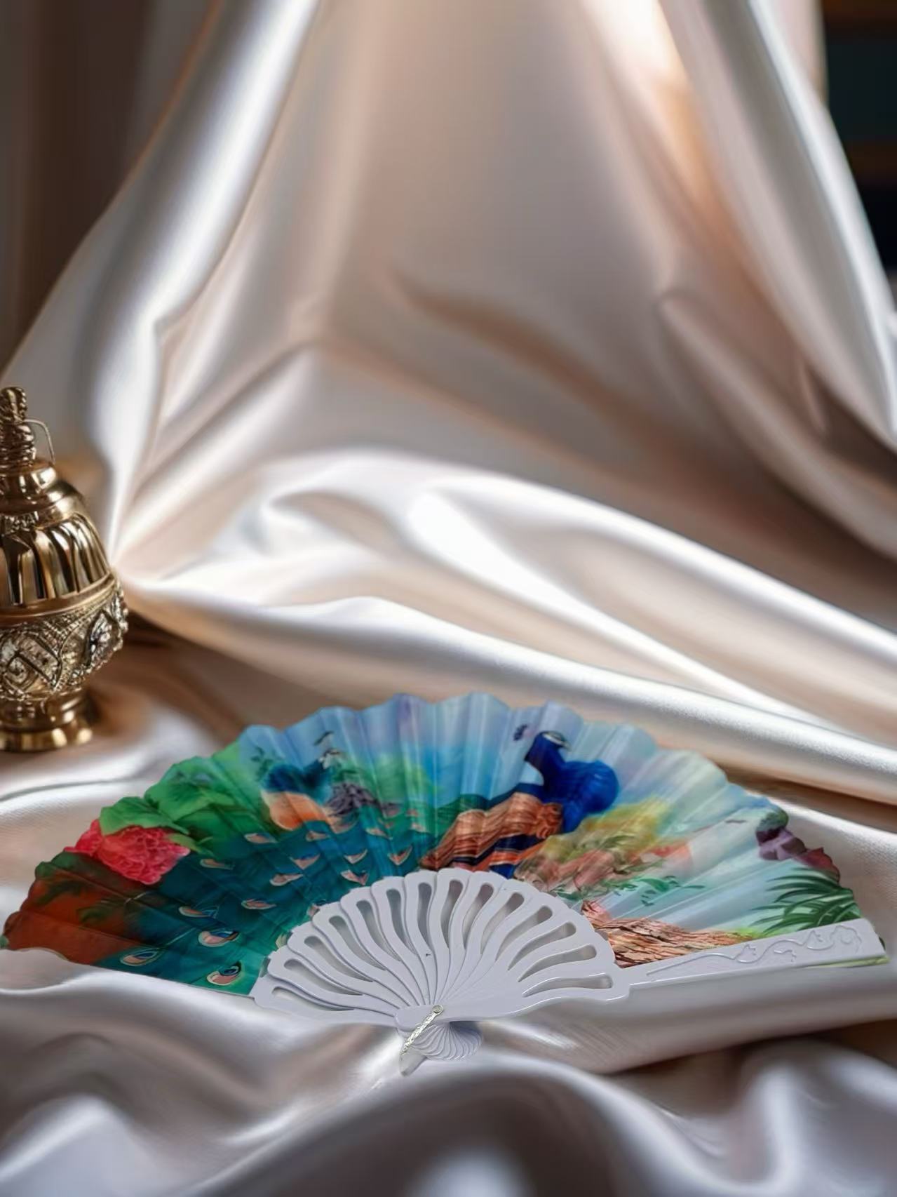 Majestic Birds and Nature-Inspired Hand Fans