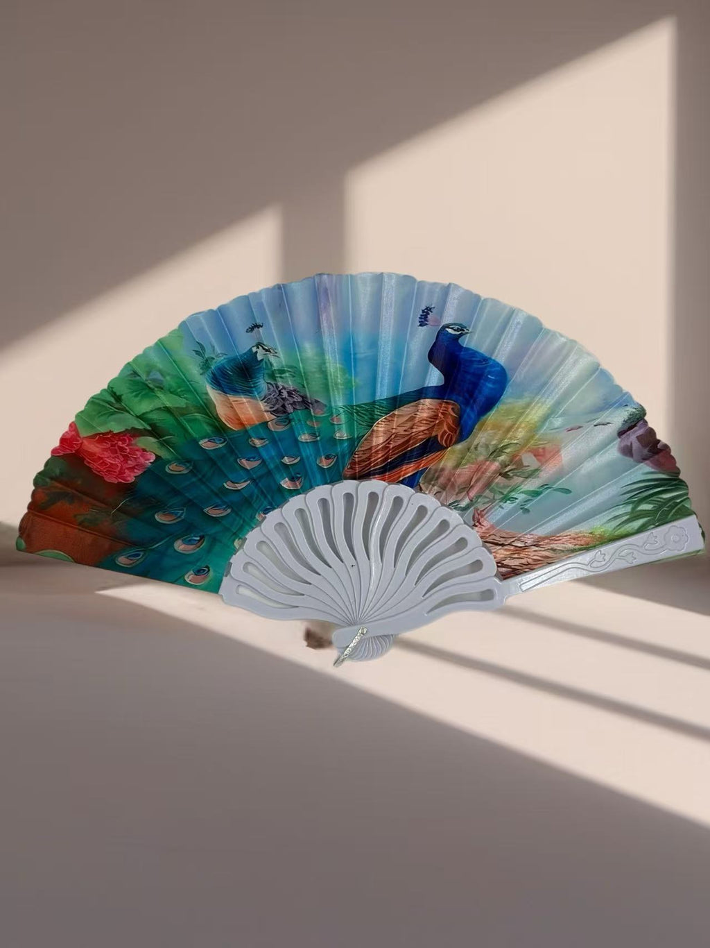 Majestic Birds and Nature-Inspired Hand Fans
