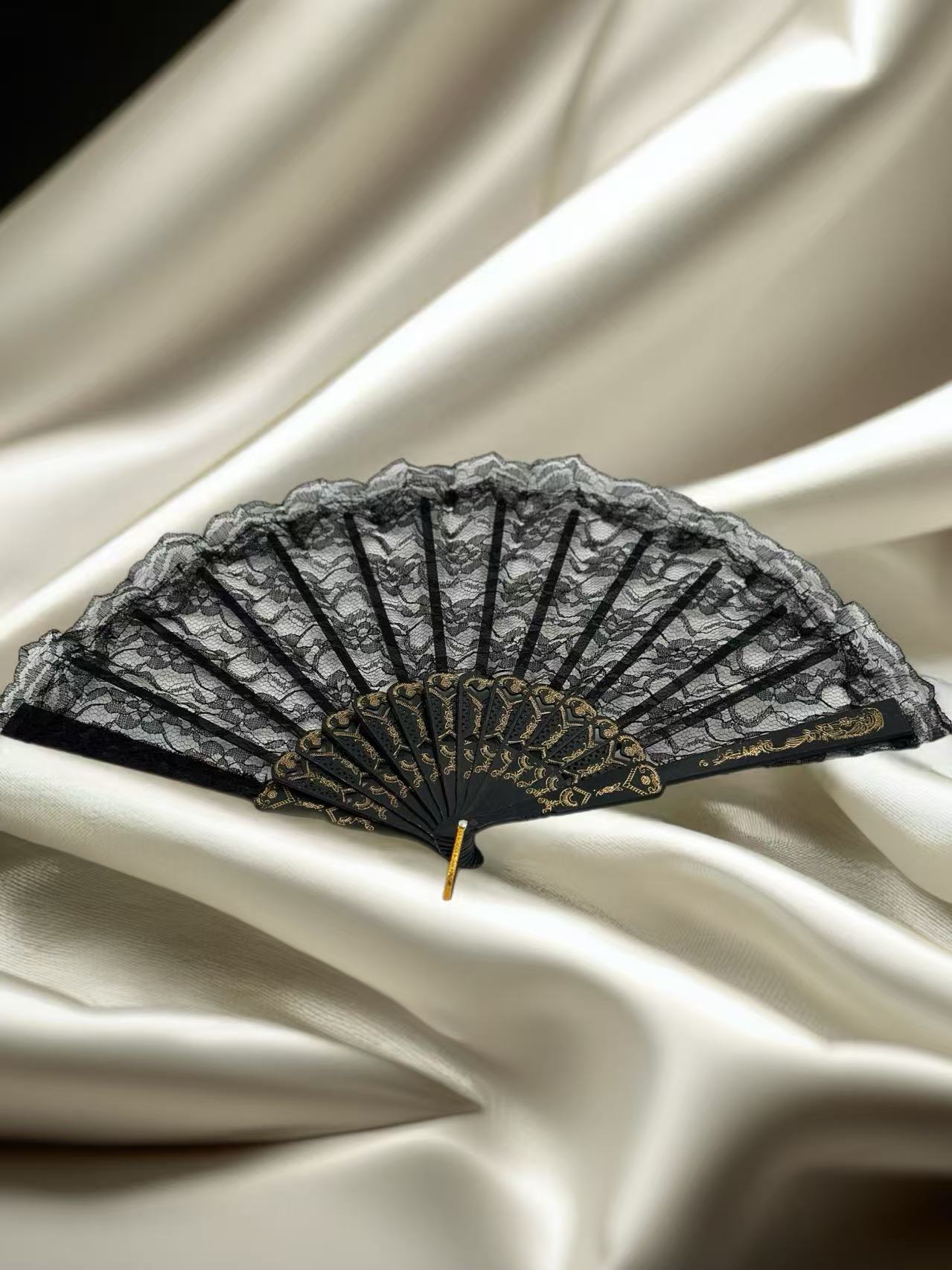 Elegant Lace Folding Fan Collection