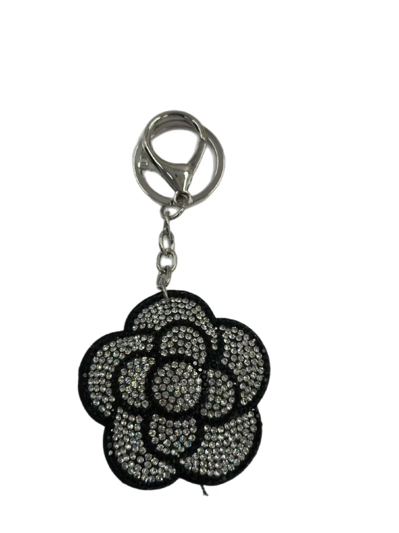 Crystal Flower Keychain – Sparkling Rhinestone Charm