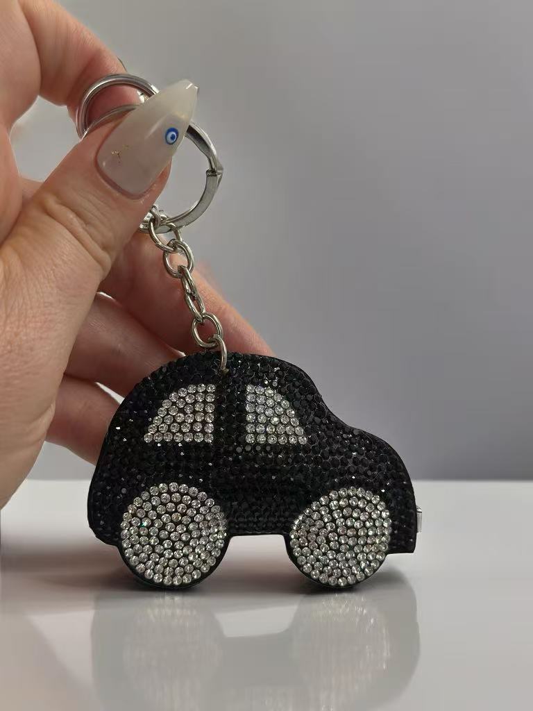 Crystal Car Keychain – Sparkling Rhinestone Auto Charm