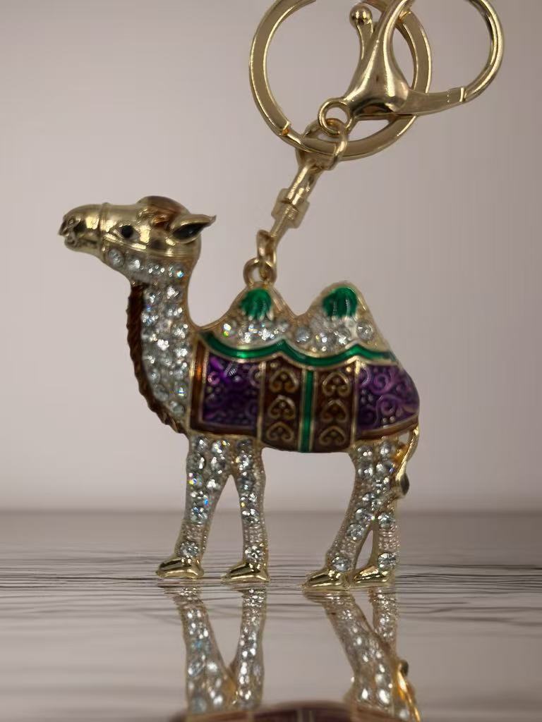 Luxury Camel Keychain – Jeweled Desert Animal Charm with Enamel Saddle