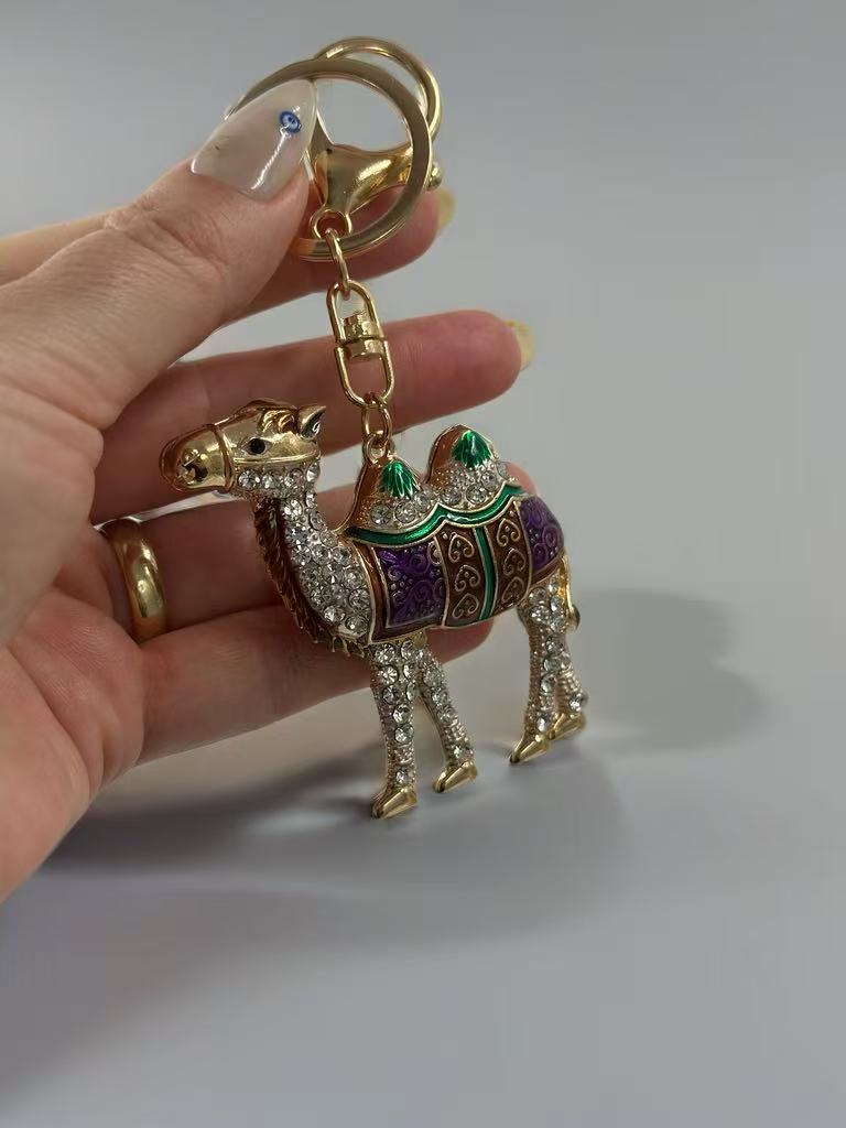 Luxury Camel Keychain – Jeweled Desert Animal Charm with Enamel Saddle