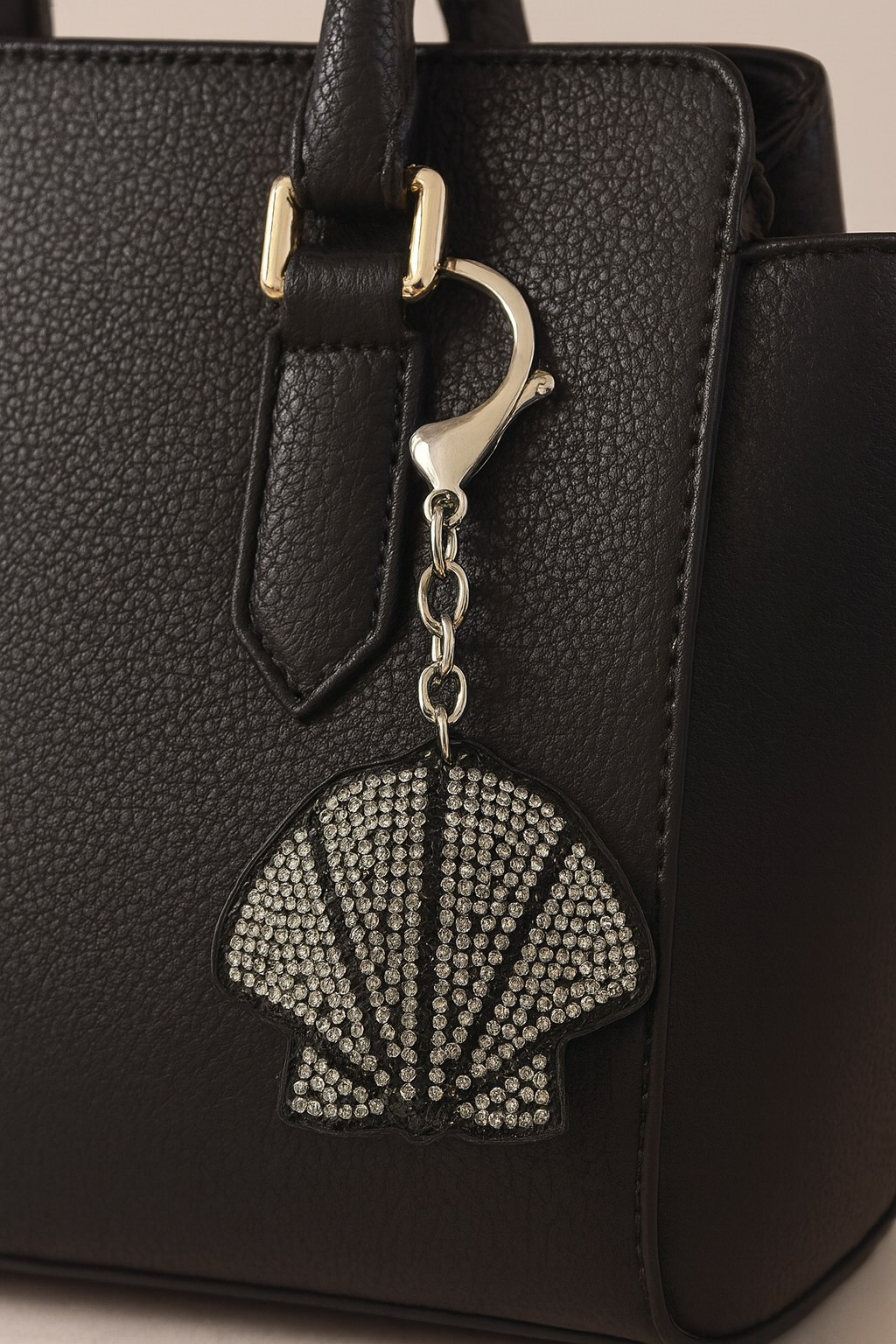 Sparkling Seashell Keychain – Rhinestone Crystal Bag Charm