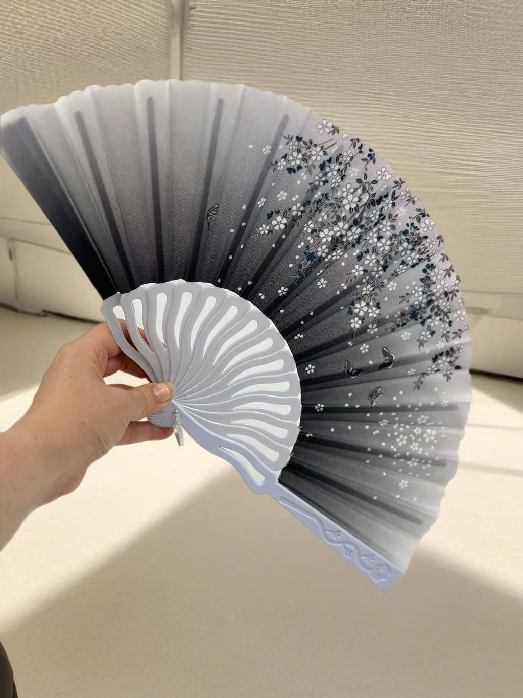 Elegant Floral Hand Fans – Set of 6 Traditional Asian Designs